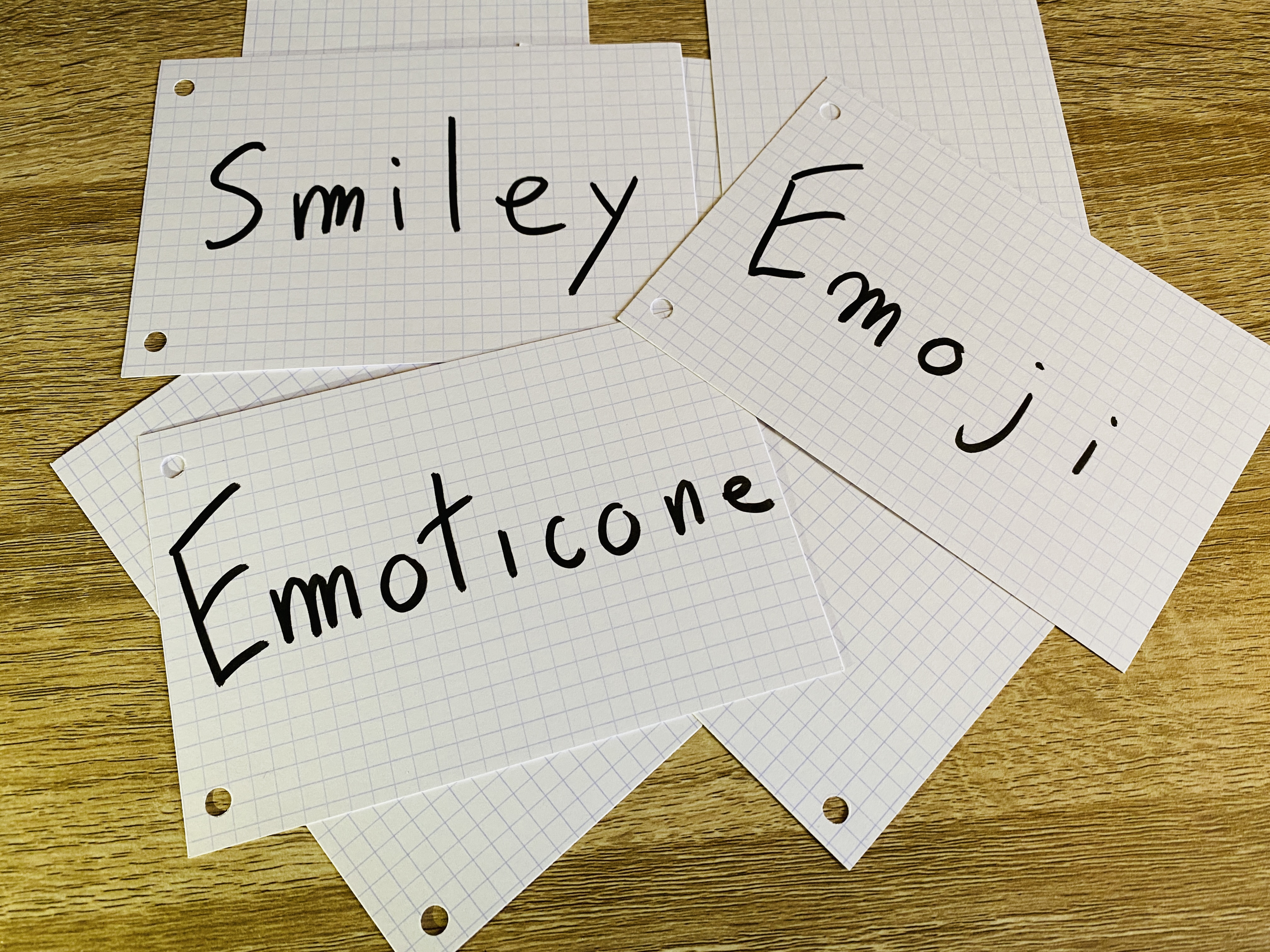 Émoticône ou émoji ou smiley : quelles différences ?